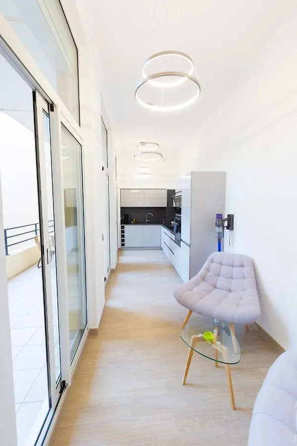 Jardin Des Muses - 2 Pieces - Parking Carre D'Or Menton Apartment 0*,  France