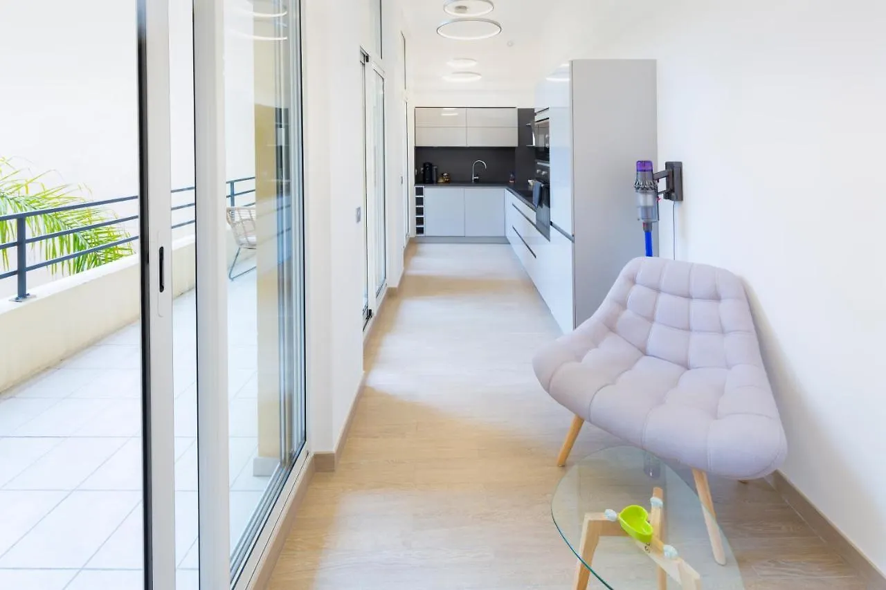 Appartement Sublime 2 pièces dans le carré d’or de Menton France