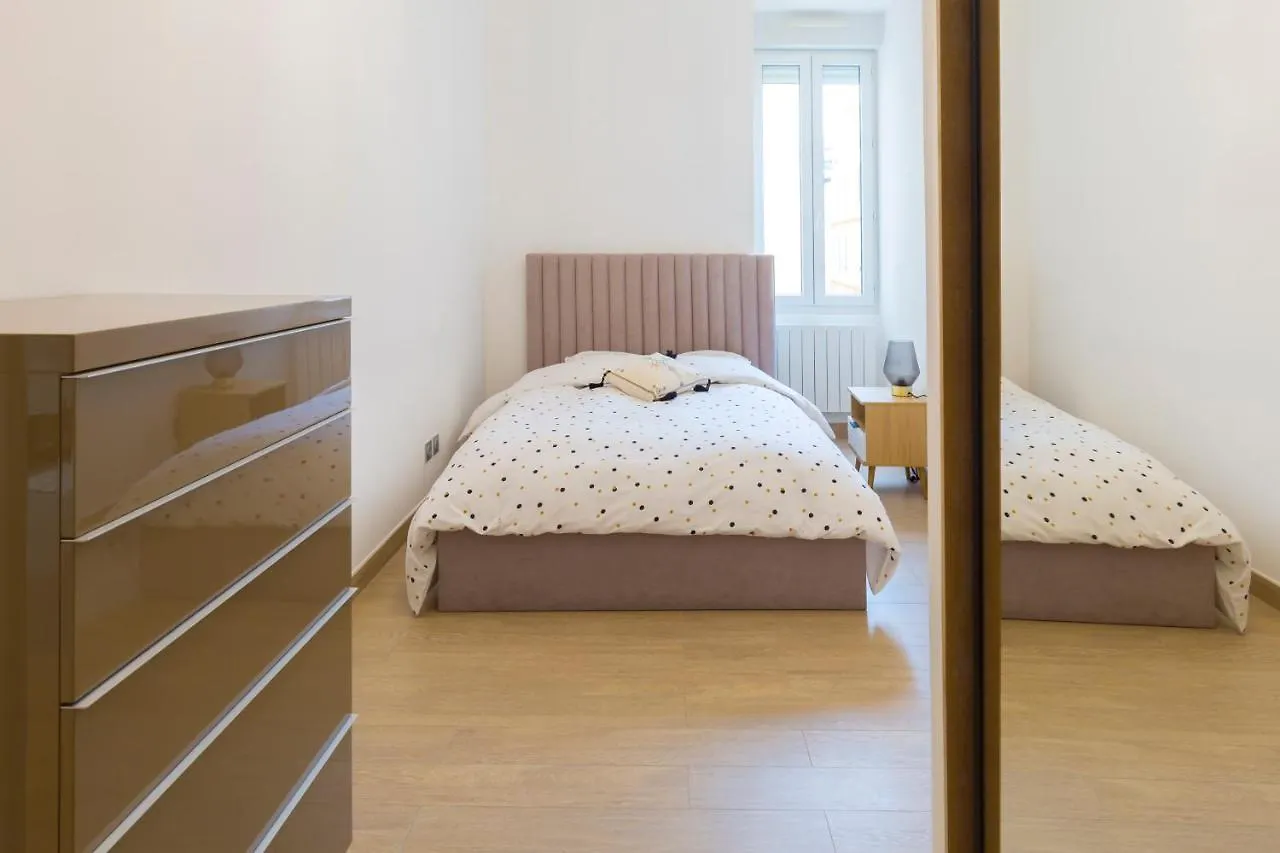 Appartement Sublime 2 pièces dans le carré d’or de Menton France